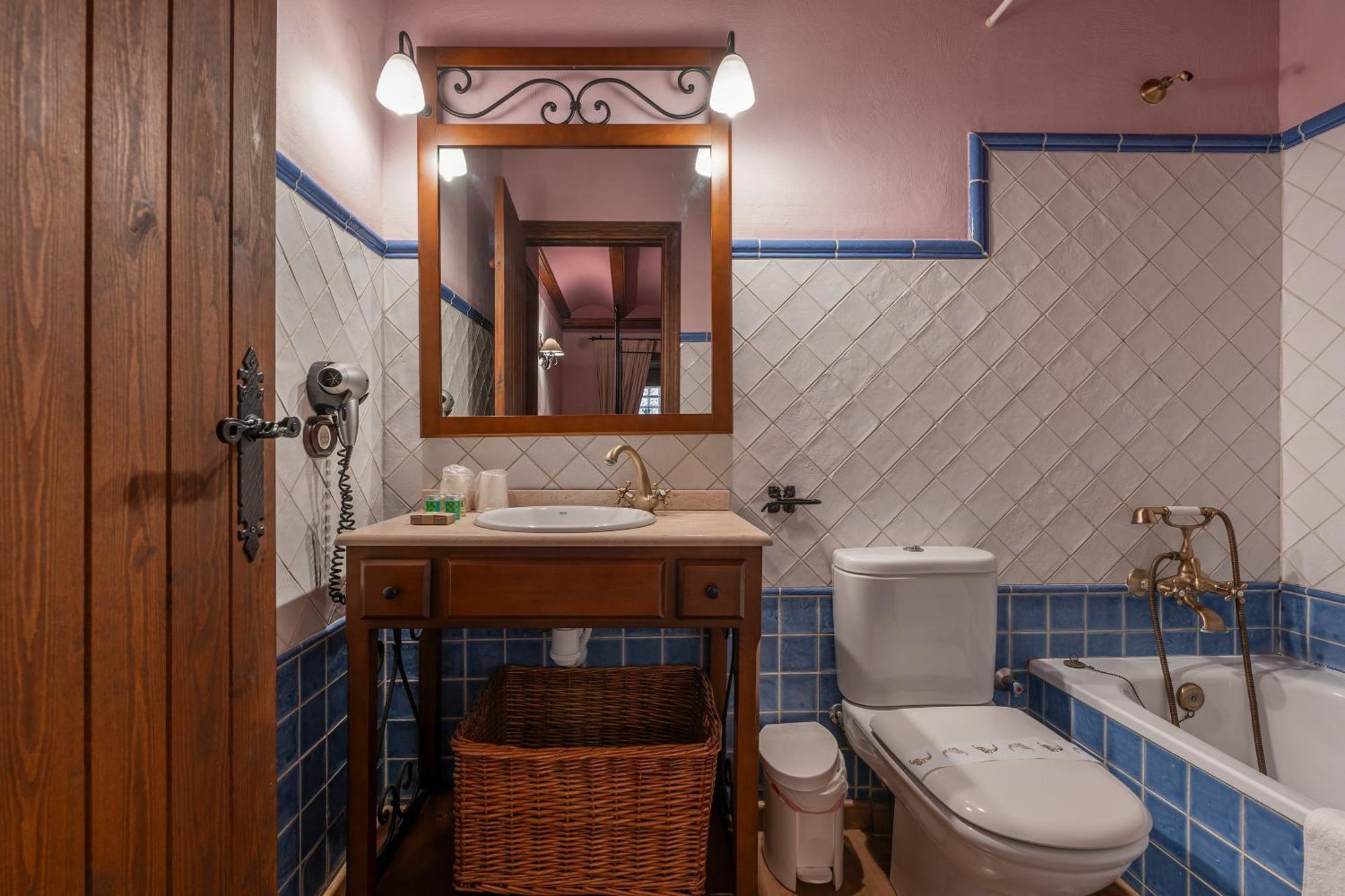 Hotel - Restaurante Prado Del Navazo อัลบาร์ราซิน ภายนอก รูปภาพ