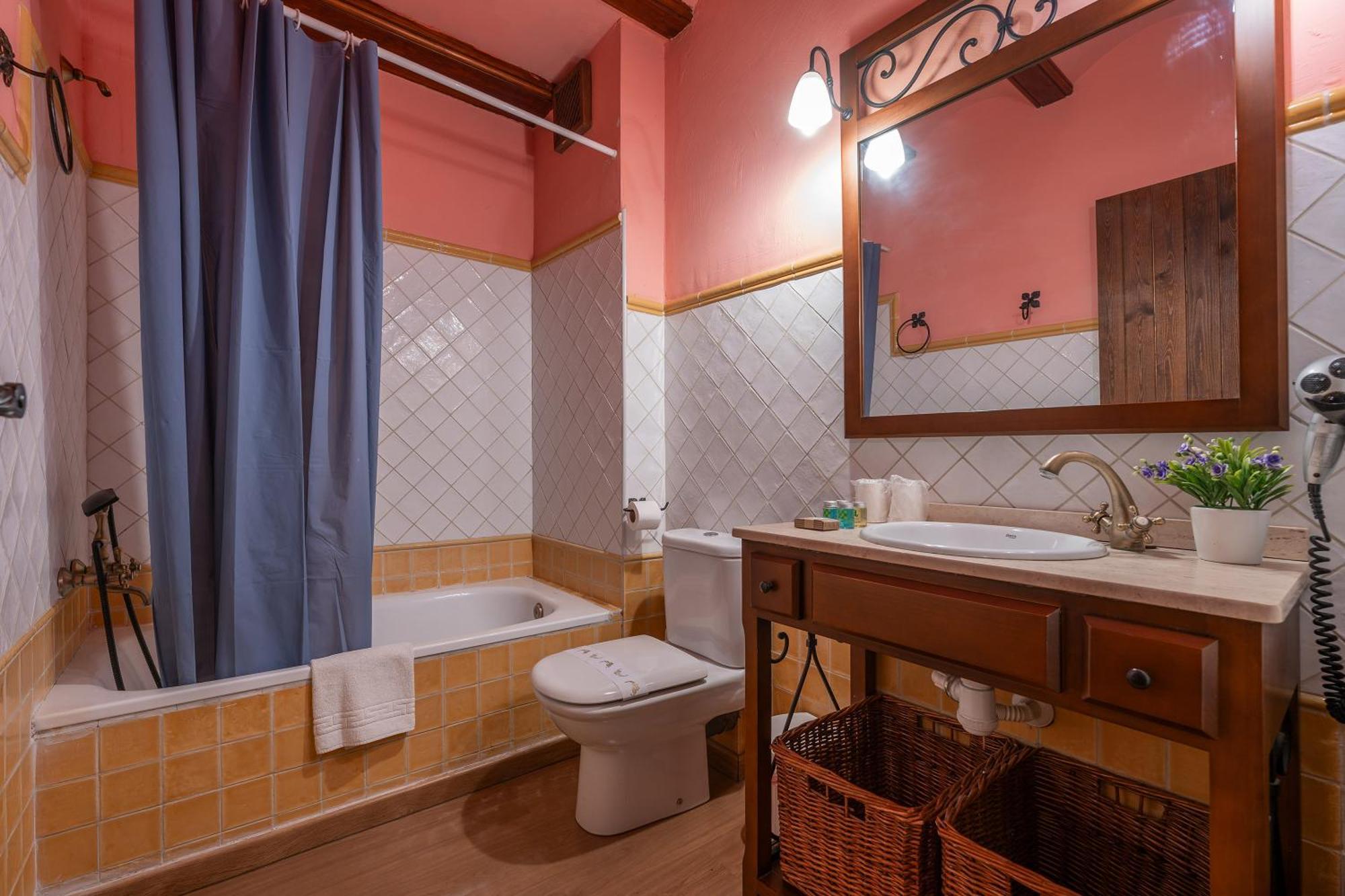 Hotel - Restaurante Prado Del Navazo อัลบาร์ราซิน ภายนอก รูปภาพ