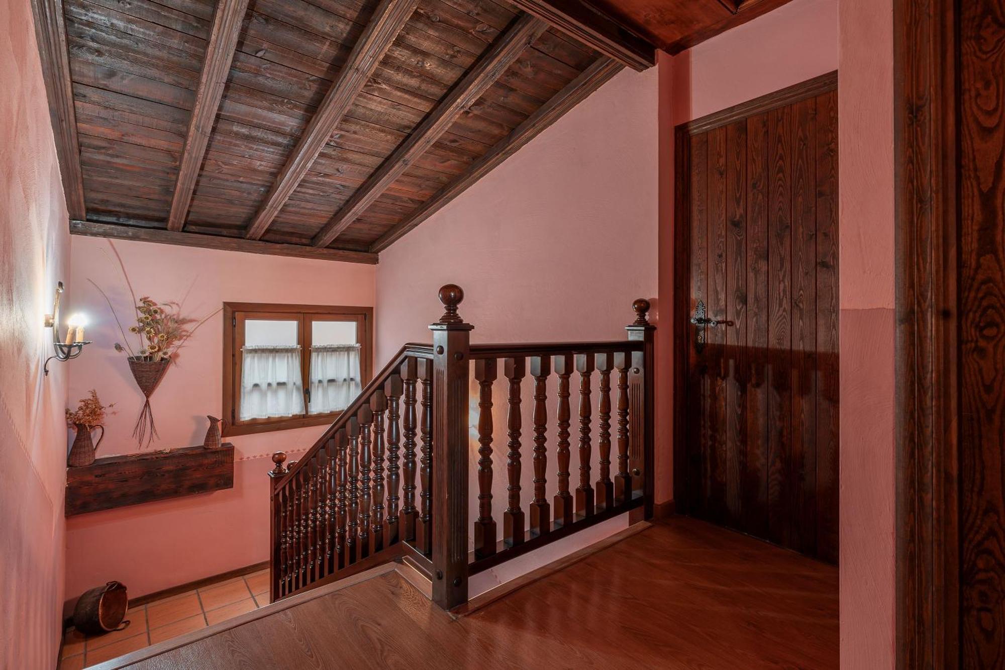 Hotel - Restaurante Prado Del Navazo อัลบาร์ราซิน ภายนอก รูปภาพ