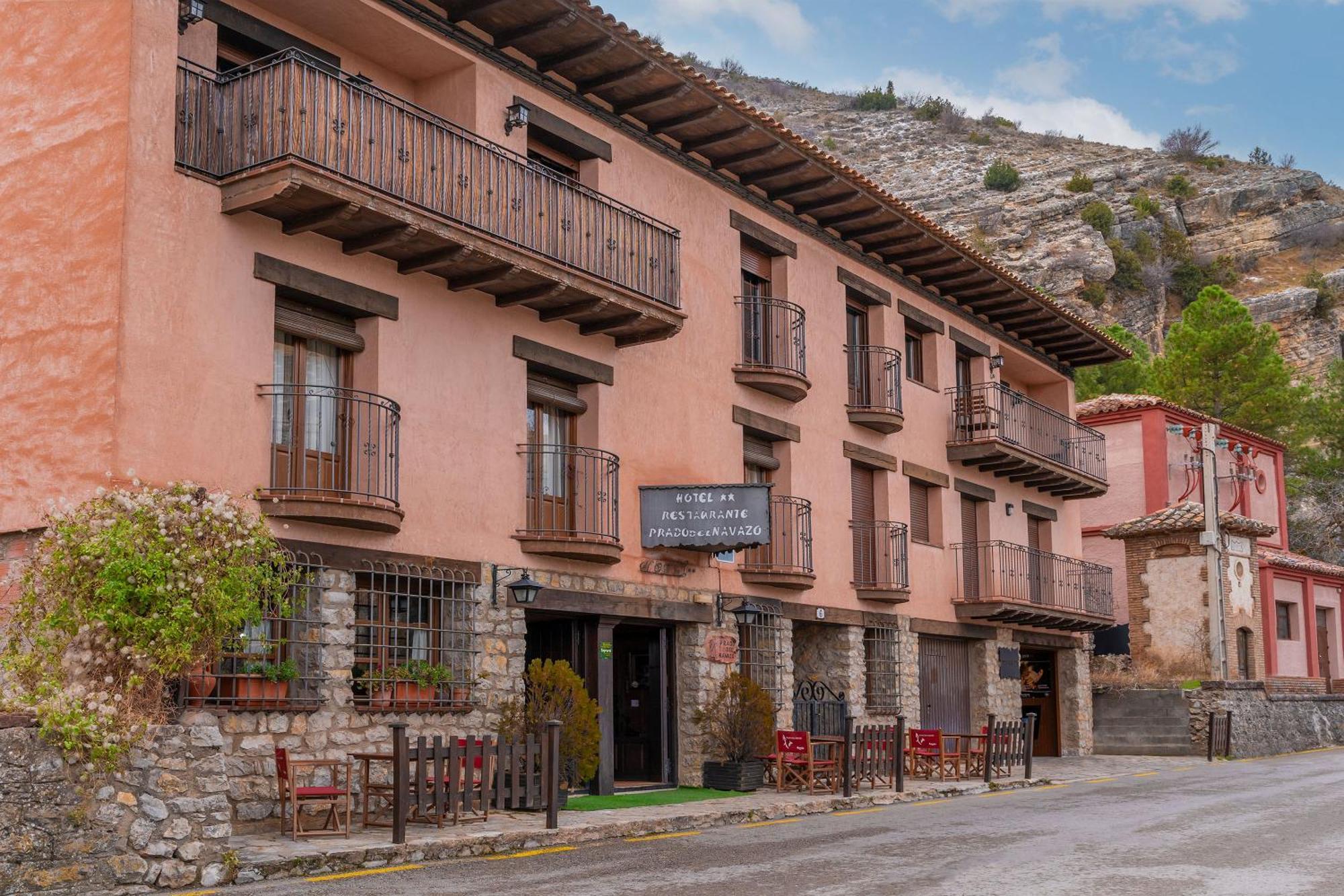 Hotel - Restaurante Prado Del Navazo อัลบาร์ราซิน ภายนอก รูปภาพ